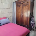 L'atypique Des Arènes, Loft D'artiste Appartamento